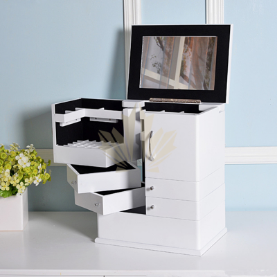 Настольный комод с зеркалом для украшений Omi 10